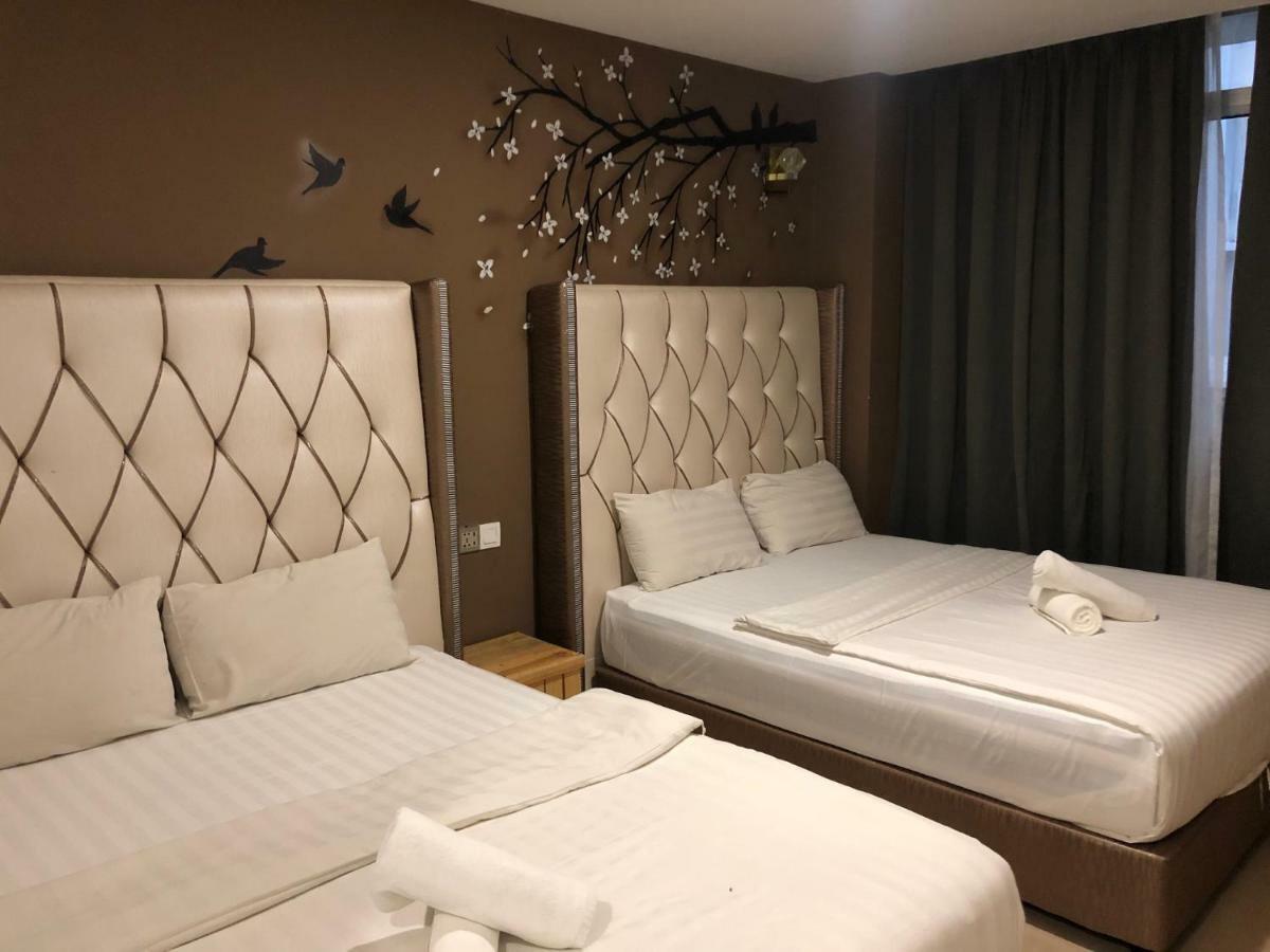 Zamburger Hotel *